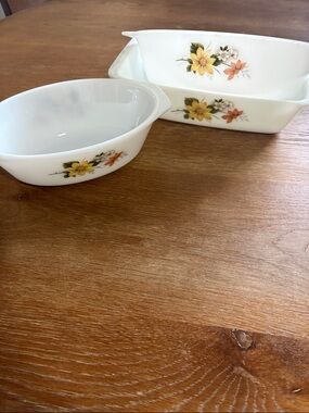 JAJ Pyrex Autumn Glory Dishes